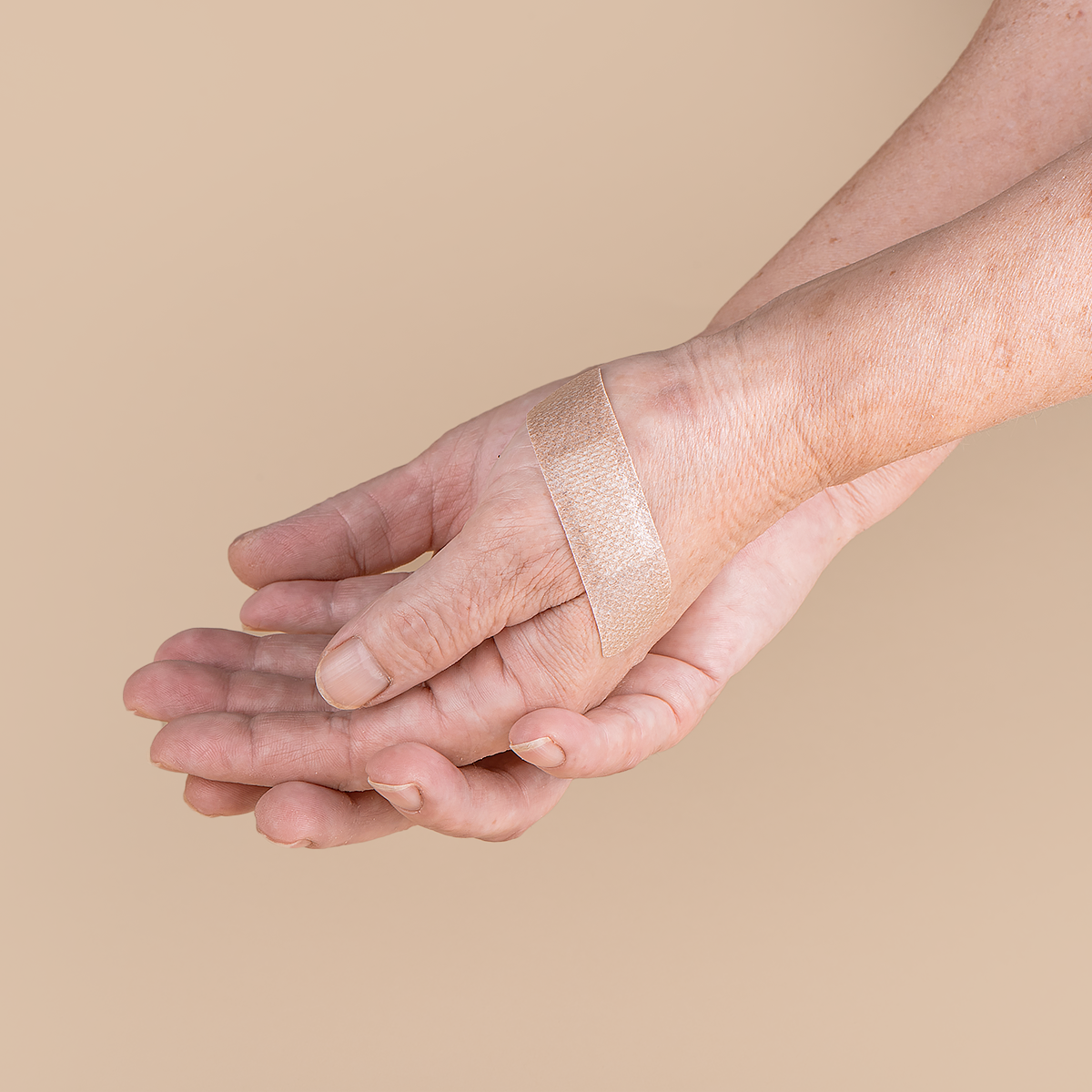 SENSITIVE - Set de pansements pour peau sensible non stérile - 12 pièces